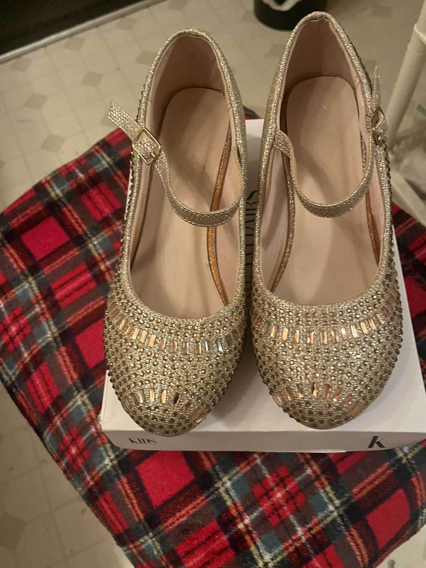 Dressy Shoes, Gold, Small Hill, Size 4