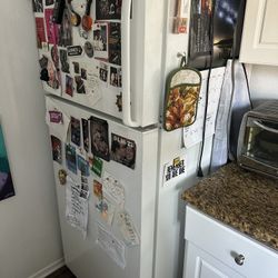 Refrigerator 