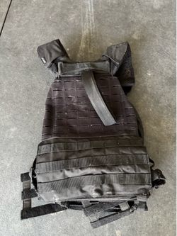 5.11 Tactical Weight Vest + 30lb Rogue Cast Iron Plates Set