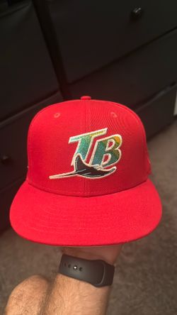 Size 7 1/4 Red Tampa Bay Rays fitted hat