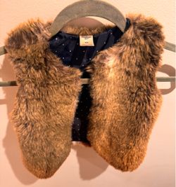 OshKosh B'gosh Faux Fur Vest Size 4T