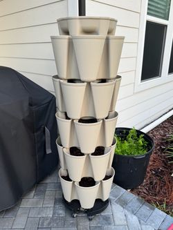 Stackable Vertical Garden Tower Planter