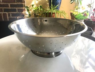 New Lodge Stainless Steel Colander Strainer 16" Wide With Handles