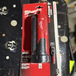 Milwaukee REDLITHIUM USB Stick Light – NEW