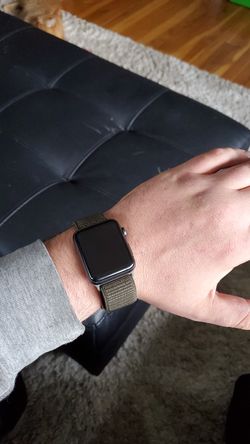 Apple iwatch 42mm series 2 for parts