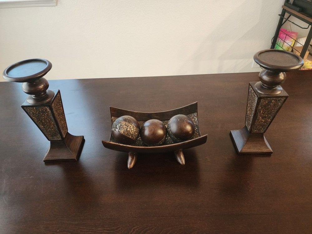 Candle Holders & Other Dining Table Decor