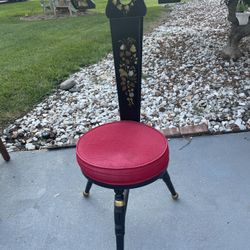 Antique Original chair of Gardner