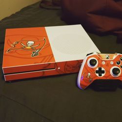 xbox one s 1tb 11 games downloaded