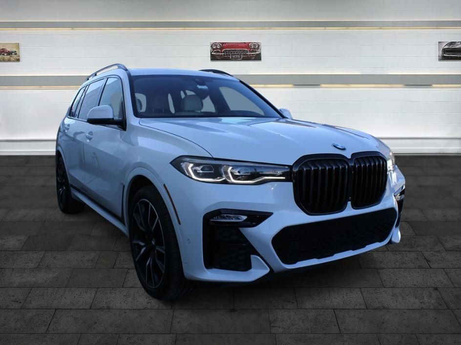 2022 BMW X7