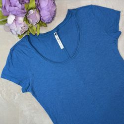 Fabletics Forward Tee in Bombay Blue