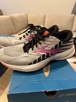 Brooks sneakers size 8 $20