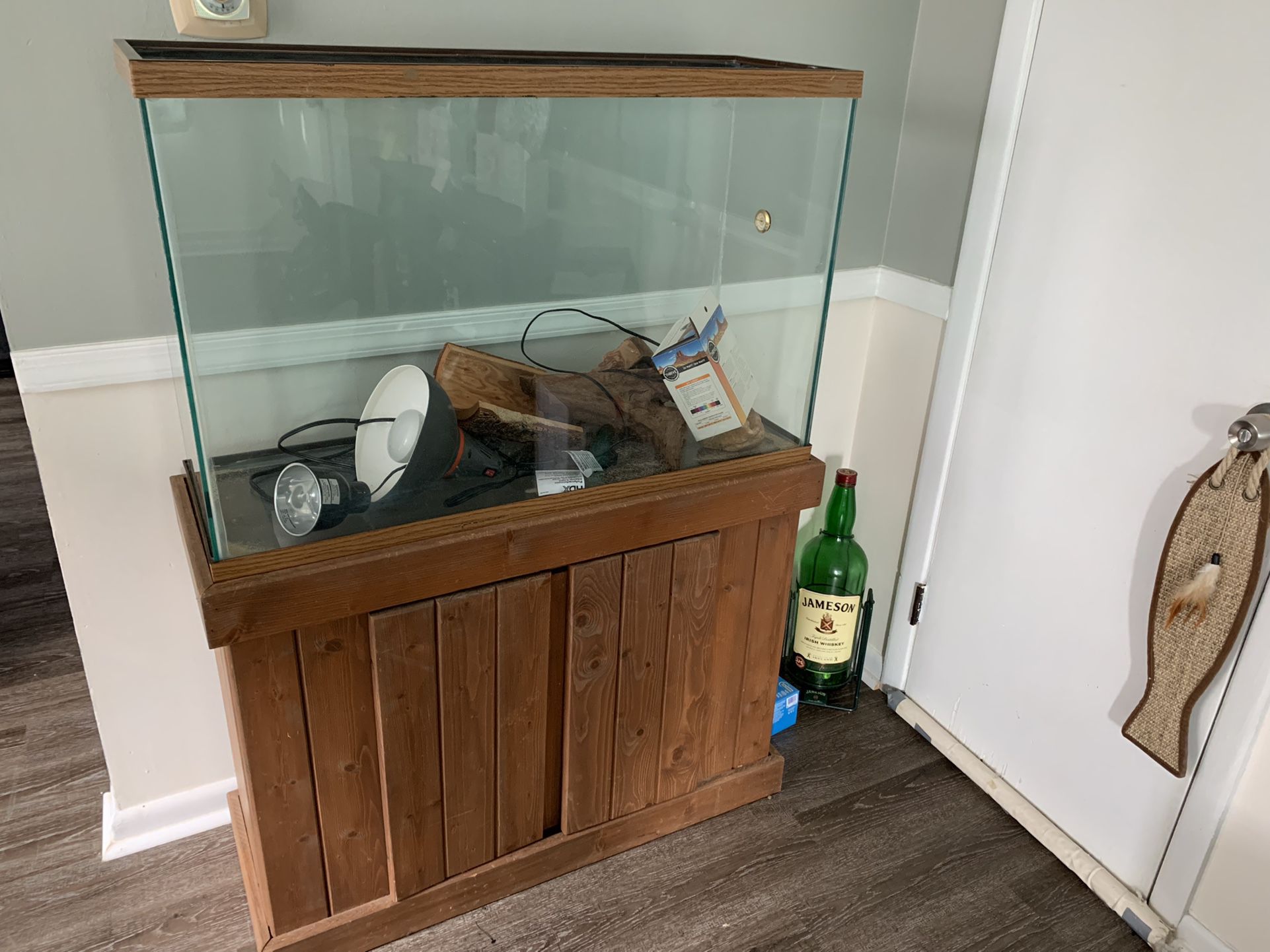 Aquarium With Solid Wood Stand