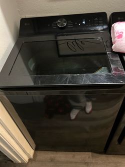 LG washer and electric dryer set