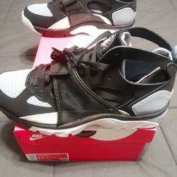 Nike Air Trainer Huarache OG (Cool😎 Blue) Size 11