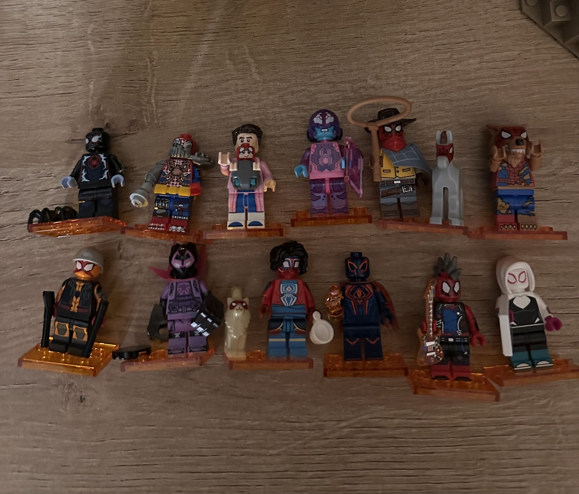 Lego Spiderman into the Spiderverse Minifigures 