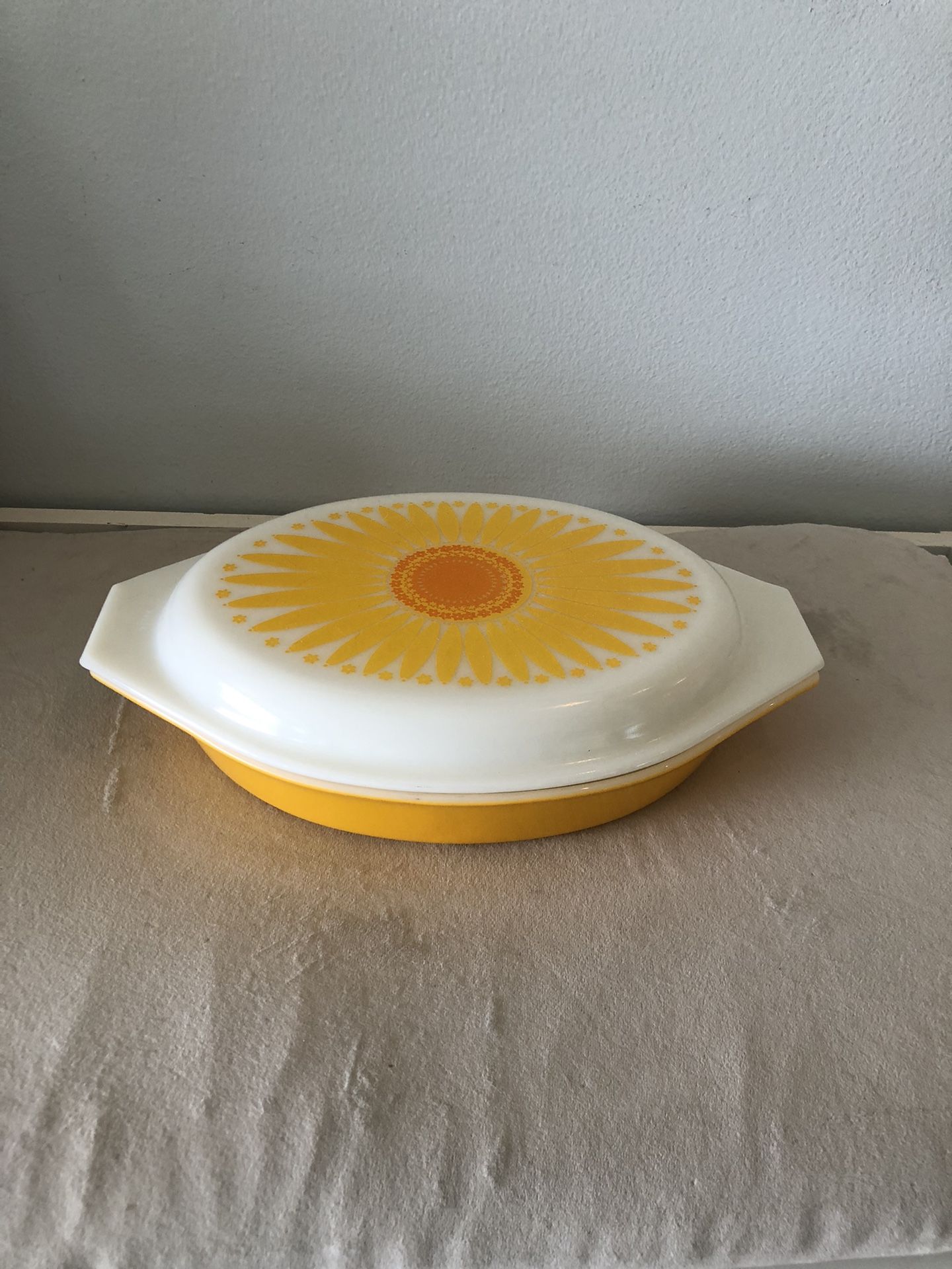 Vintage Pyrex Sunflower  Divided Dish