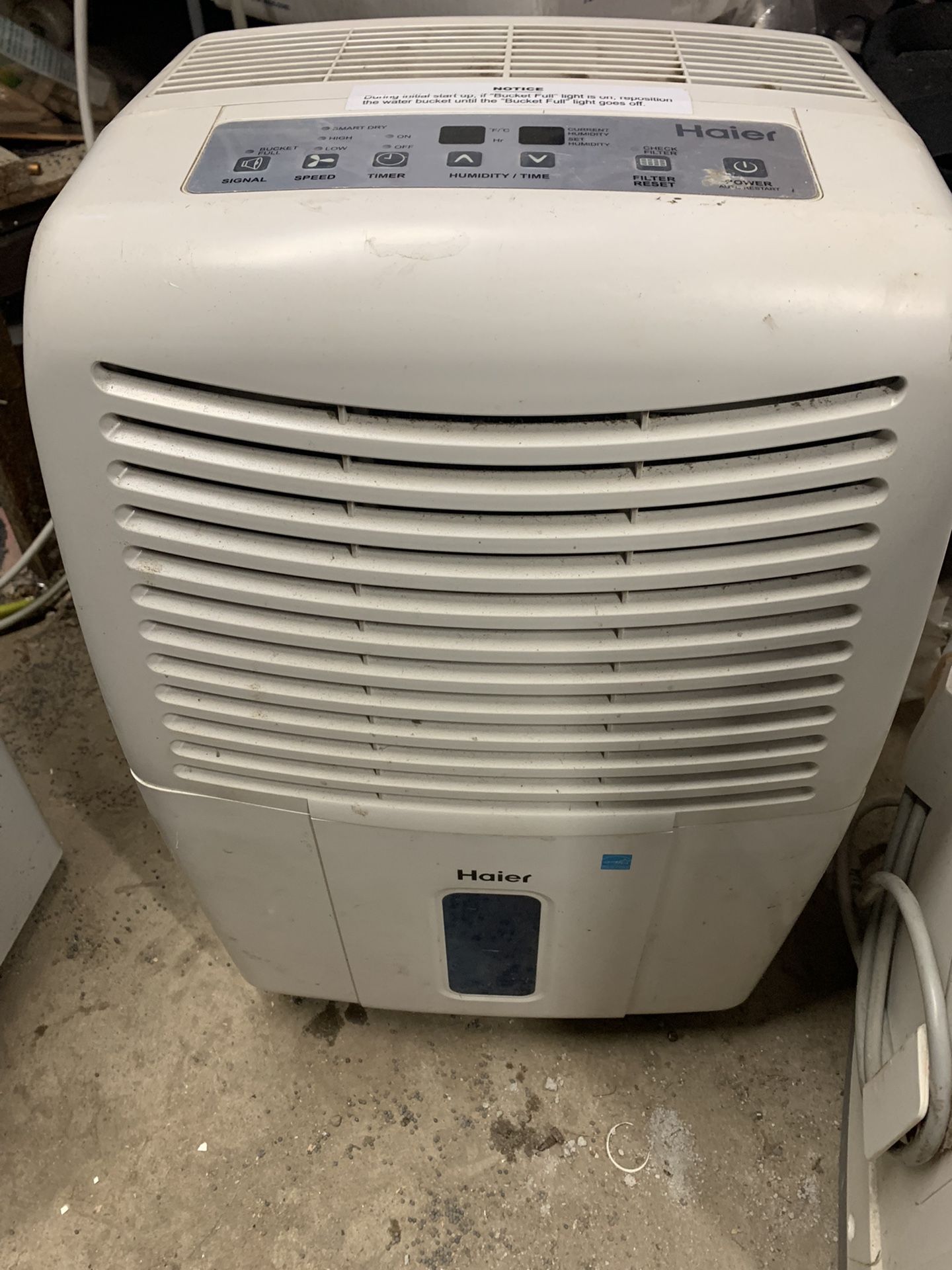 Medium dehumidifier