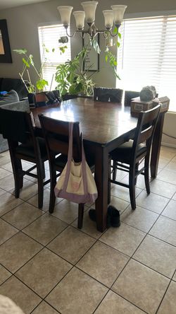 Kitchen table