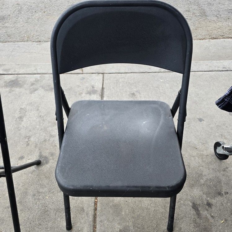 Black Steel Folding Chair 250lb Capacity