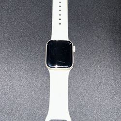Electronic Apple Watch 