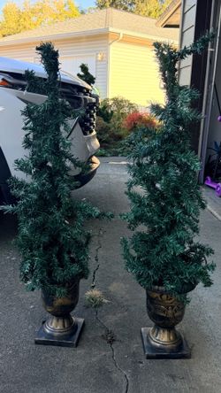 Pre-Lit green artificial porch Christmas trees