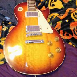 2010 Gibson Les Paul Studio in 2-Color Sunburst