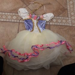 Costum For Girls Size 4-5 