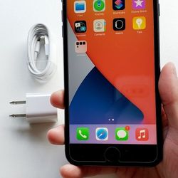 iPhone 8 Plus - UNLOCKED - Like New 