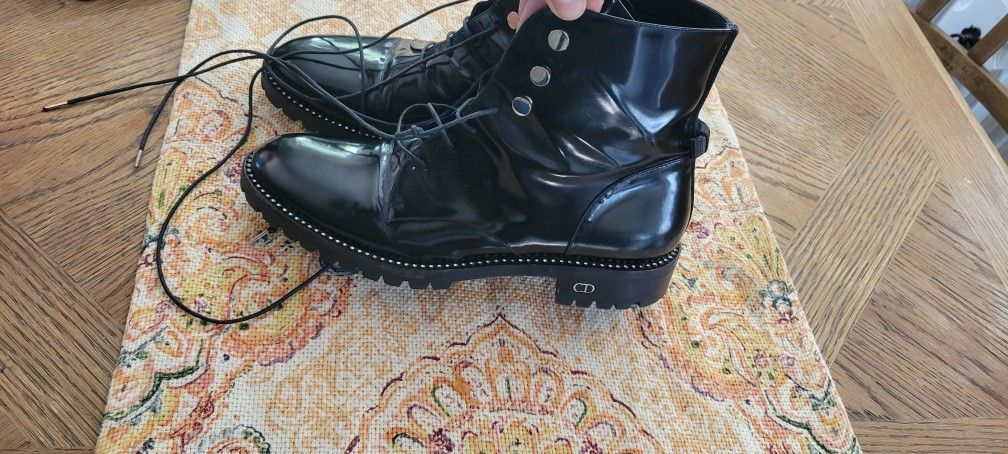 Christian Dior Authentic Woman Boots