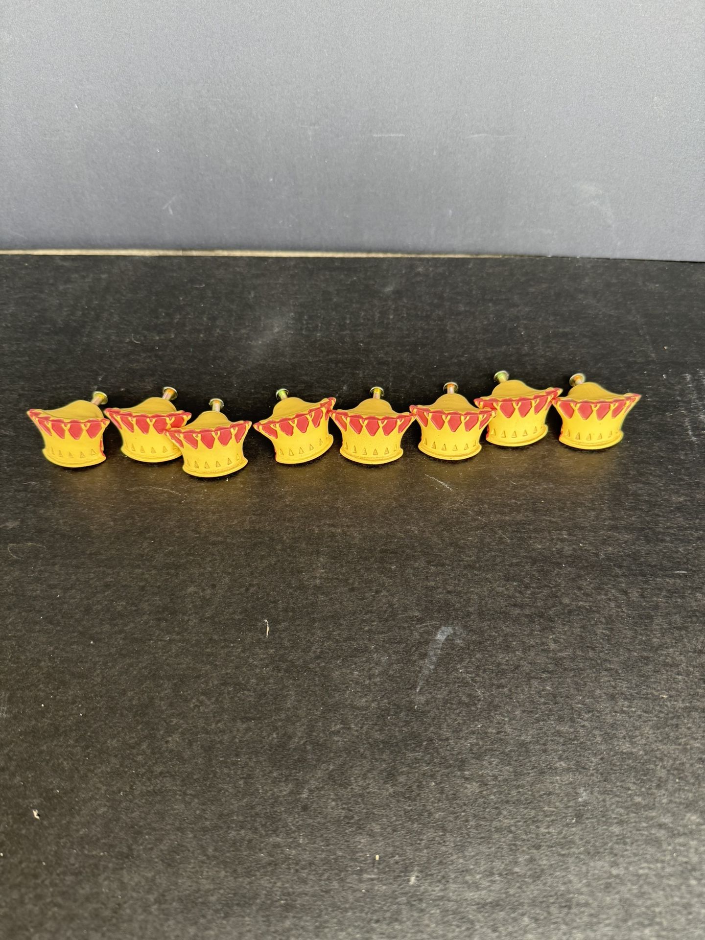 8 crown dresser knobs