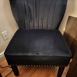 Beautiful Navy Blue Velvet Chair