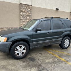 2003 Ford Escape 