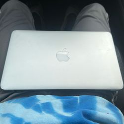 Mac Book Air 2023
