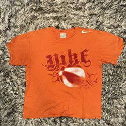 Nike vintage basket ball tee 