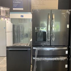 Whirlpool Black Stainless Kitchen Bundle 2 Pieces 