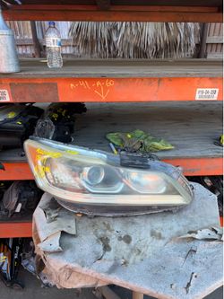 Honda accord RIGHT USED HEADLIGHT (2015-2017)