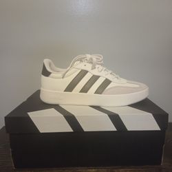 Adidas Barreda Shoes Sz 8.5 M / 9.5 W