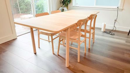 Light wood table set with 4 chairs (original price $800)