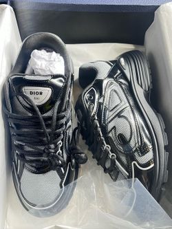 Christian Dior’s B30