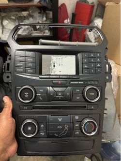 2017 ford explorer radio and climate control