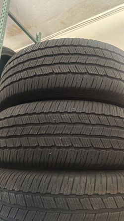 Michelin 275.60R20