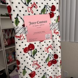 Juicy Couture Throw Blanket 