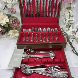 71-Piece Retronue Stainless Steel Flatware Set – Wooden Chest