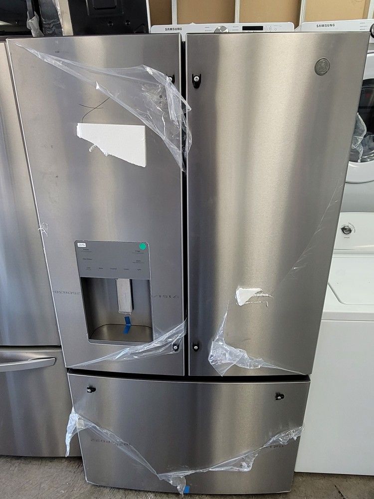 New GE 36W Stainless Steel French Door Refrigerator With Water 💧 And 🧊 Dispenser