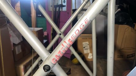 Gazelle Edge Glider
