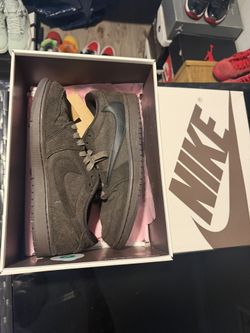 Travis Scott 1 Low Size 8