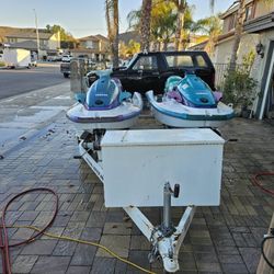 Yamaha Wave Runner And Venture Jet skis