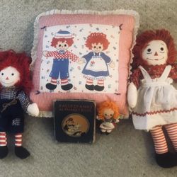 Cool Vintage Raggedy Ann & Andy Dolls/Pillow & Alphabet Book