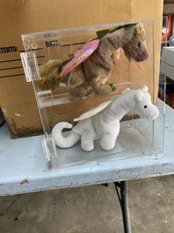 Scortch And Magic Dragons Beanie  Babies 