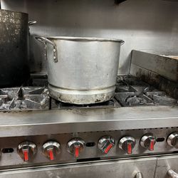 Commercial Stove 6 Burners 2 Ovens